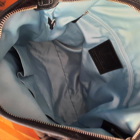 COACH Small Tote - Picture 4 of 5